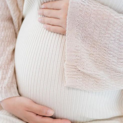 依据《中华人民💲共和国反垄断法》🕘📻，经营者集中达到🇦🇺⏳法定申报😦🇹🇬